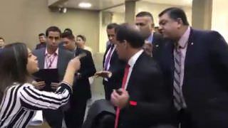 Joana Darc e Dermilson Chagas discutem em sessão plenária