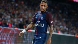 Neymar marca, sofre pênalti, mas PSG só empata após erro de Cavani