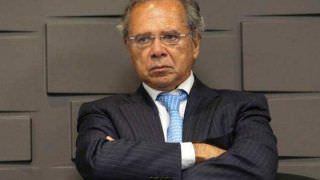 Paulo Guedes decreta sigilo sobre estudos que embasam reforma da Previdência