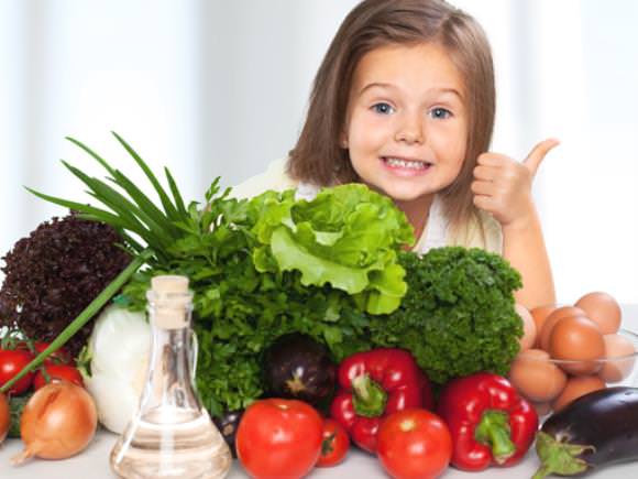 Alimentação saudável ajuda a melhorar os hábitos das crianças