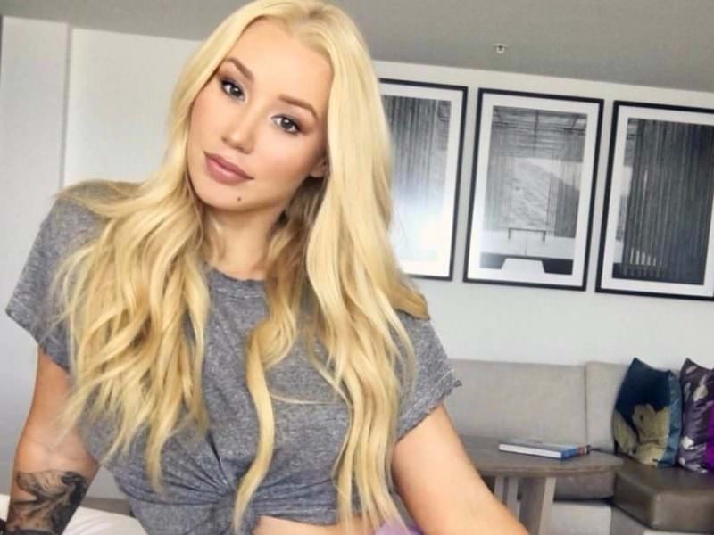 Iggy Azalea tem fotos íntimas vazadas na internet e apaga redes sociais