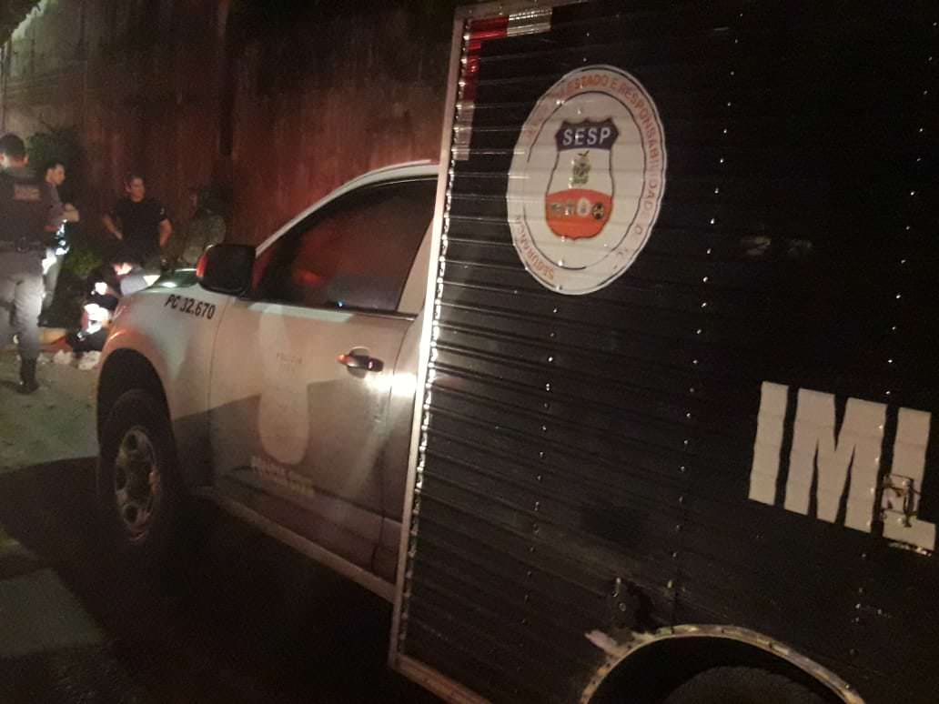 Com mãos e pés amarrados, corpo de homem é encontrado em rua de Manaus