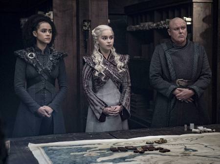 Diretor de arte de 'Game of Thrones' minimiza copo de café em episódio
