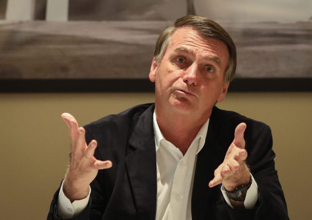 Influenciadores bolsonaristas pedem que presidente desautorize PF a cumprir inquérito