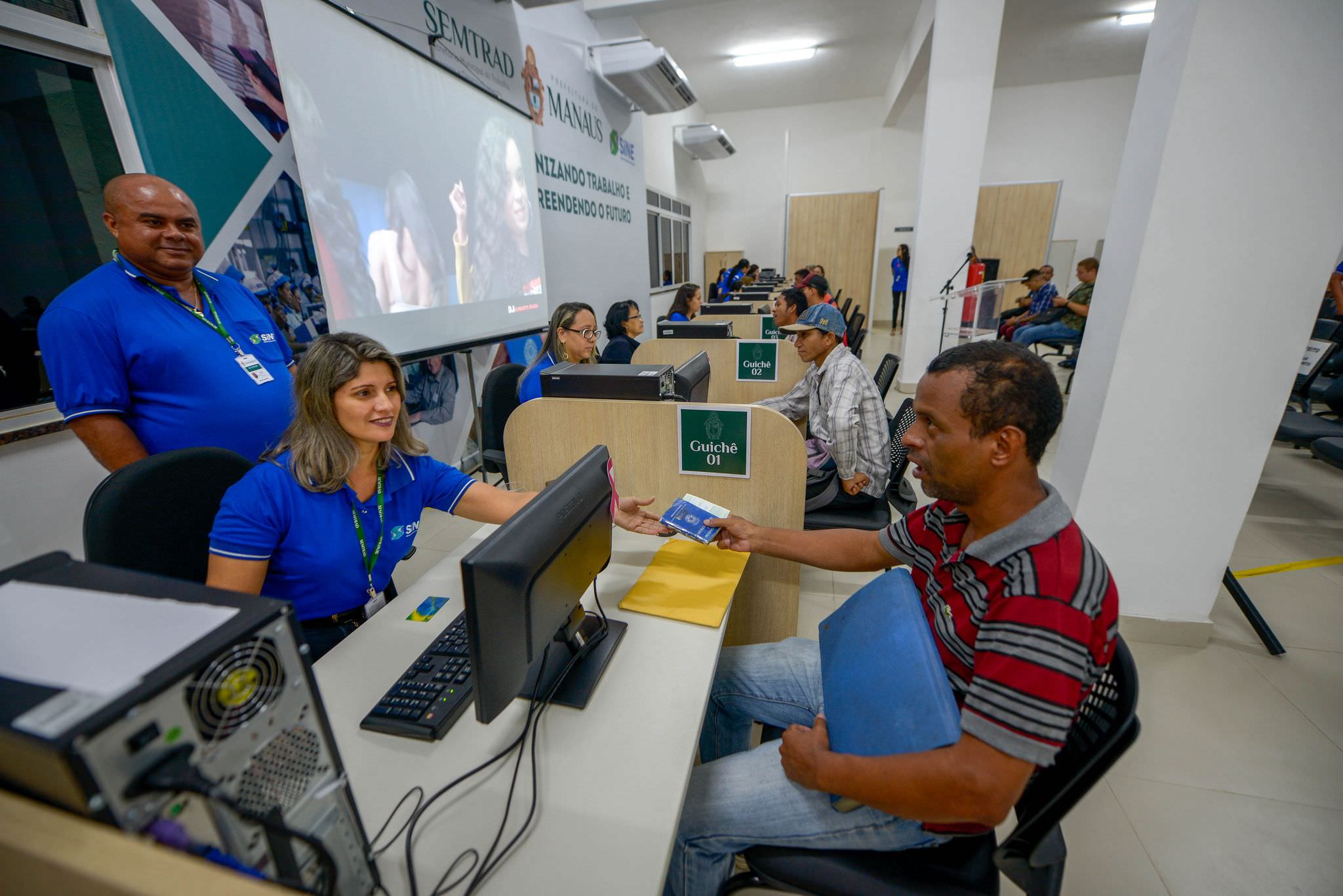 Mais de 30 vagas de emprego serão ofertadas nesta quinta-feira