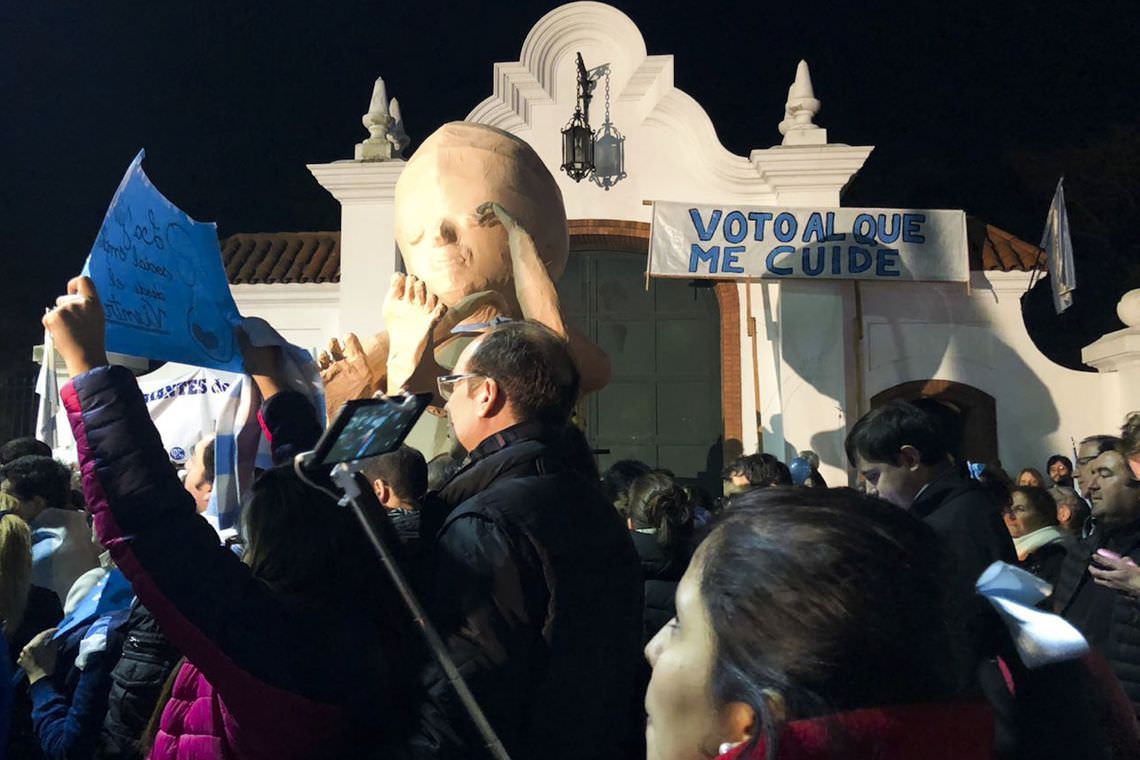 Congresso argentino volta a discutir legalização do aborto