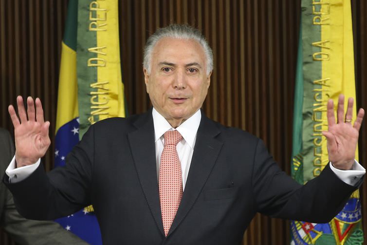 Temer deve se apresentar hoje à Polícia Federal após decisão do TRF