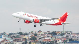 Agência reguladora suspende voos da Avianca e aponta risco à segurança