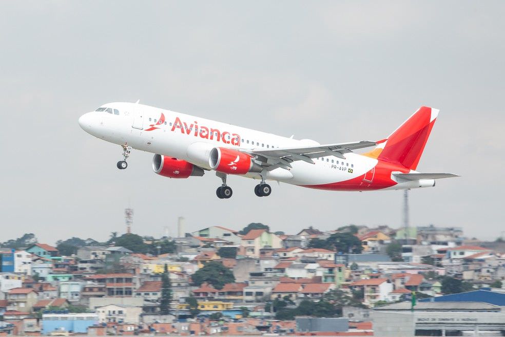 Agência reguladora suspende voos da Avianca e aponta risco à segurança