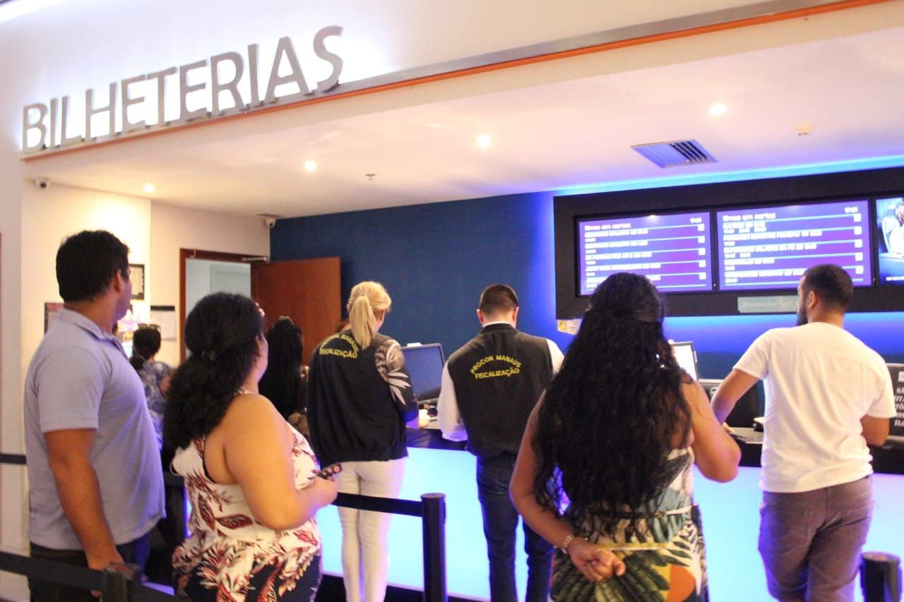 Em Manaus, cinemas são notificados por cobrar taxa extra em pré-venda