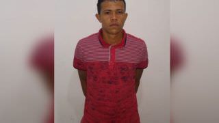 'Bebezão' é preso acusado de roubar trabalhadores em ônibus no AM