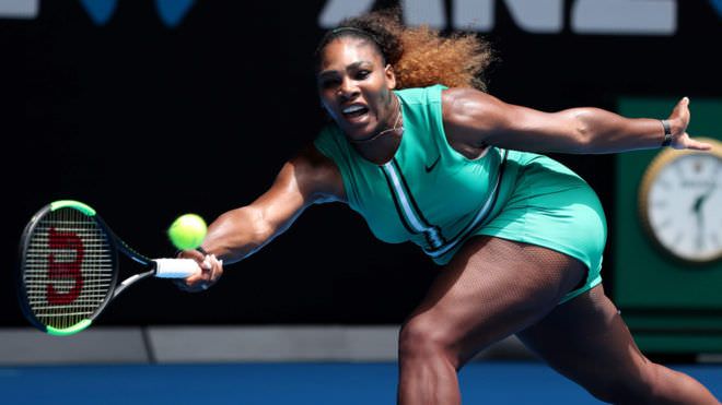 Serena Williams volta após 45 dias e vence na estreia