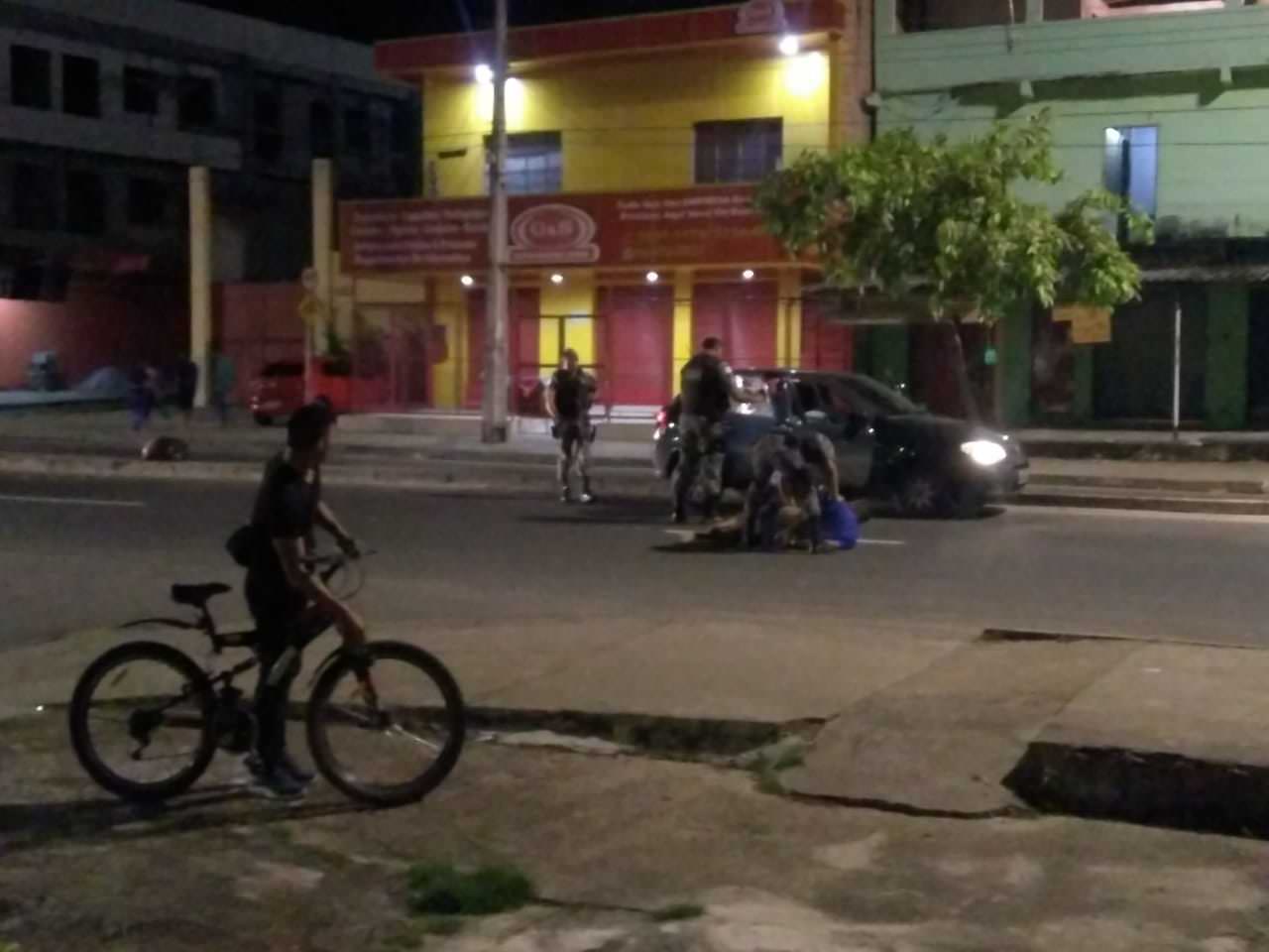 Criminosos trocam tiros com polícia e acabam mortos em Manaus