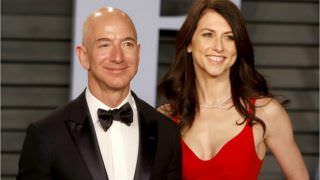 MacKenzie Bezos promete doar metade de sua fortuna para caridade