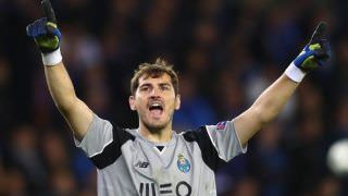 Casillas deixa hospital e diz não saber sobre o futuro de sua carreira
