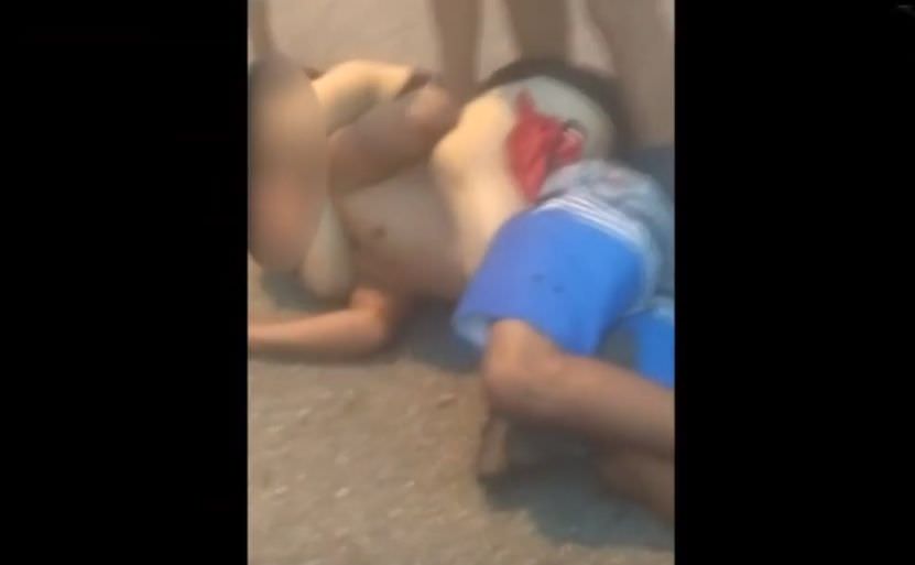 Após roubar celular, suspeito chora ao levar mata-leão de mulher; Assista