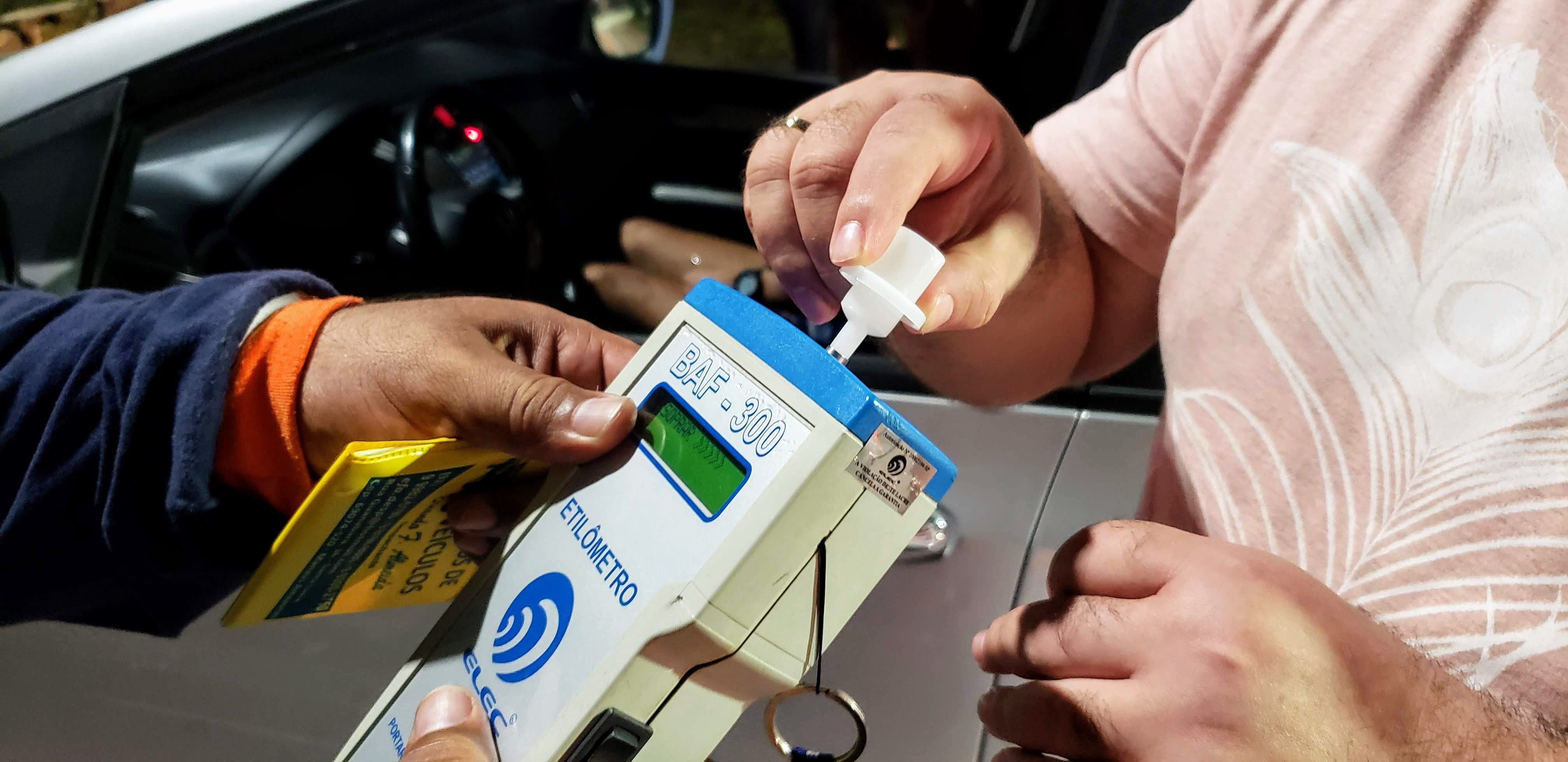 Lei Seca flagra 12 motoristas dirigindo embriagados em Manaus