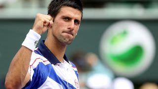 Djokovic arrasa nº 3 da Suíça e avança em Roland Garros