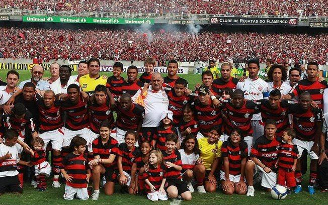 Flamengo enaltece título da Florida Cup ao emitir nota em defesa de Abel