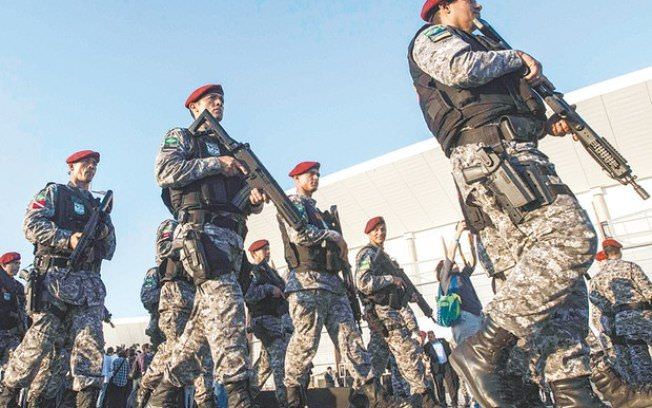 Agentes de força federal começam a atuar em presídios do Amazonas