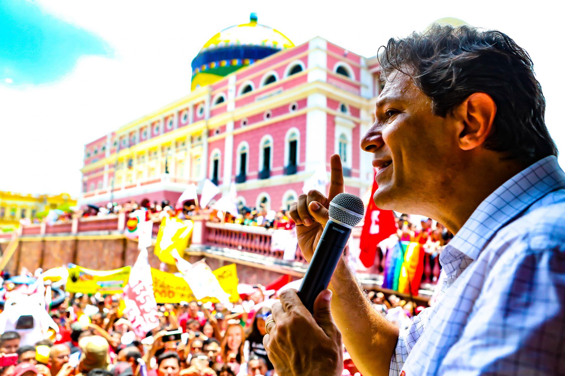 Fernando Haddad vem a Manaus para ato coletivo contra cortes na educação