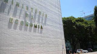 Governo anunciará novos bloqueios no Orçamento na quarta