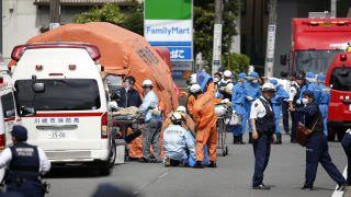 Ataque a facadas deixa um adulto e uma criança mortos no Japão