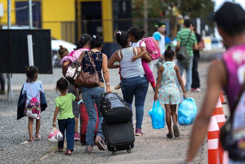 Fluxo de venezuelanos que entram no Brasil por RR cai