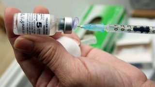 Dúvidas sobre vacinas se espalham, diz executivo