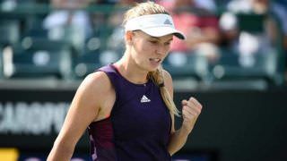 Wozniacki dá 'pneu', mas cai na estreia em Roland Garros