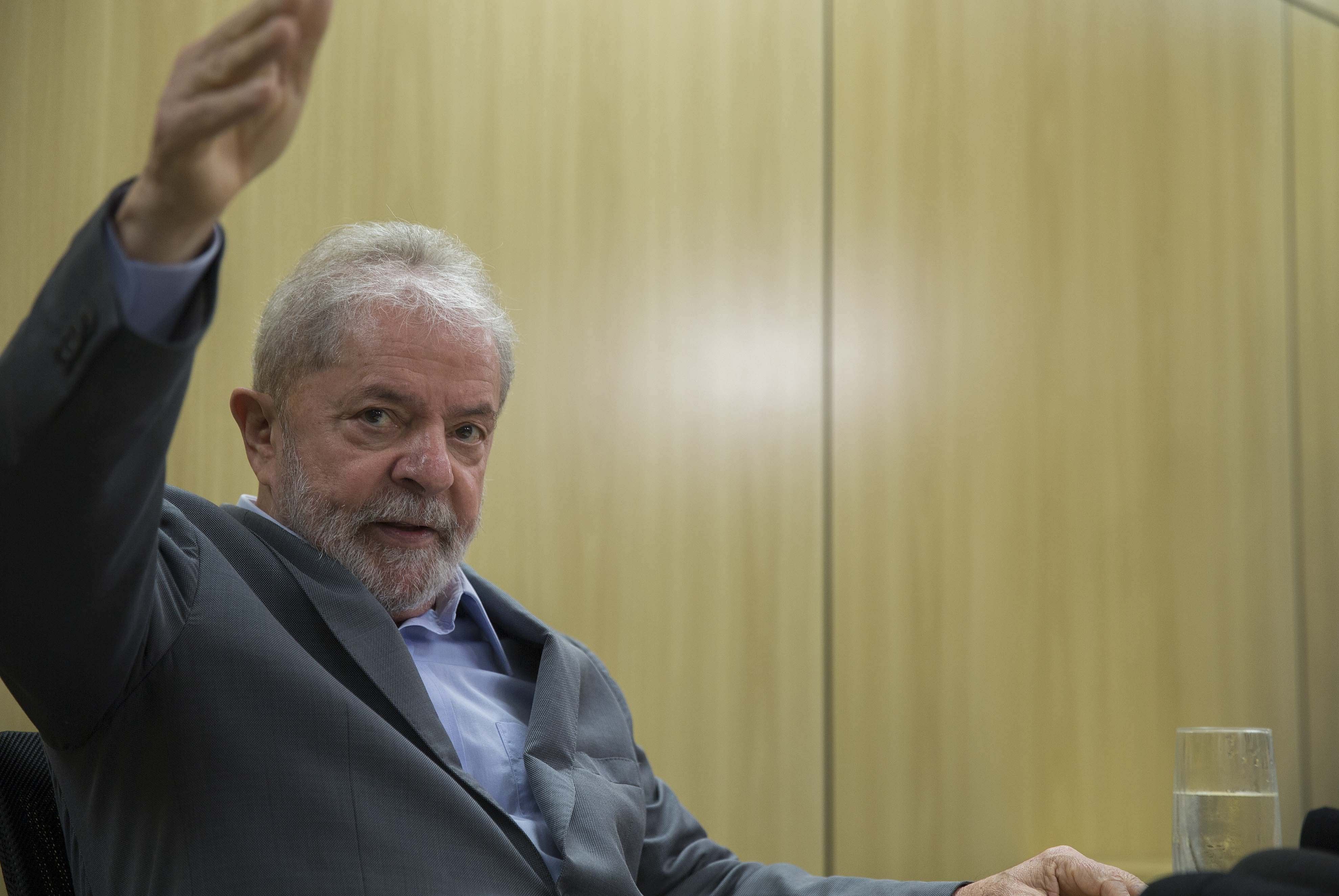 Defesa de Lula utiliza as mensagens para questionar a condenação