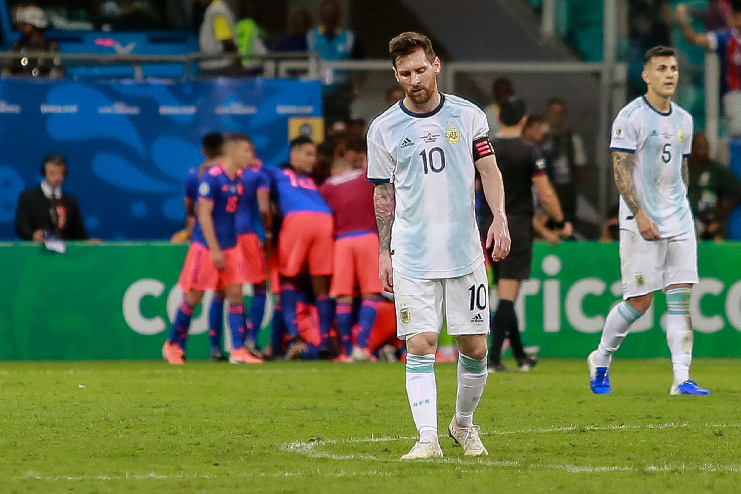 Com Messi de novo apagado, Argentina é superada pela Colômbia