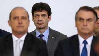 Bolsonaro vai exonerar ministros para votar na reforma da Previdência