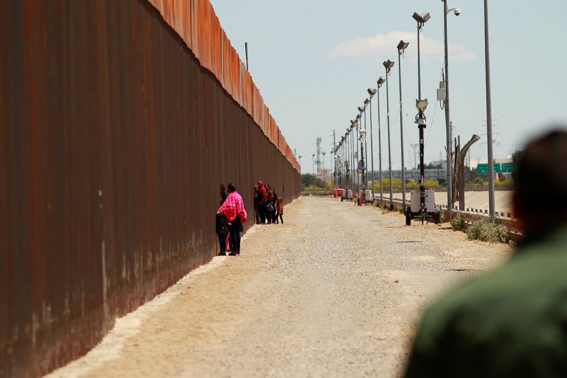 México reforça fronteira para evitar tarifas americanas