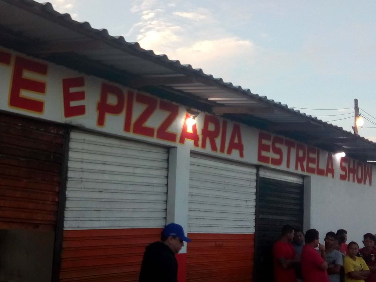 Homem é morto com 7 tiros e quatro pessoas ficam feridas em Manaus