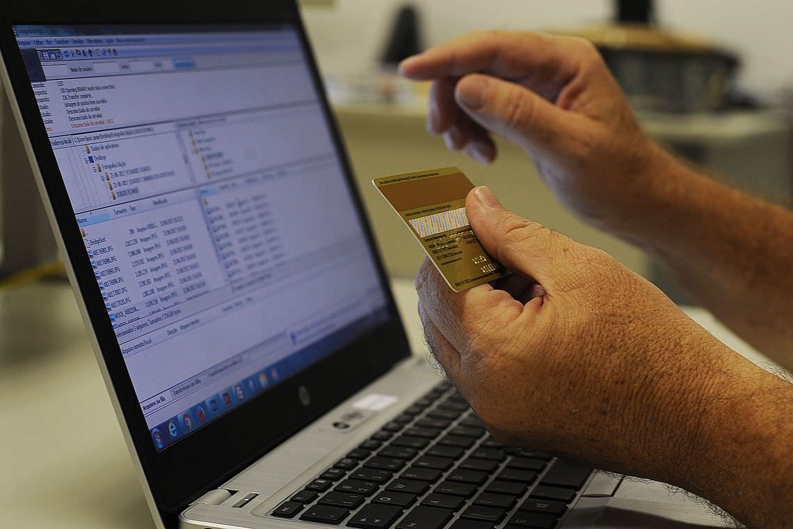 Febran alerta para golpe virtual em compras para o Dia dos Namorados