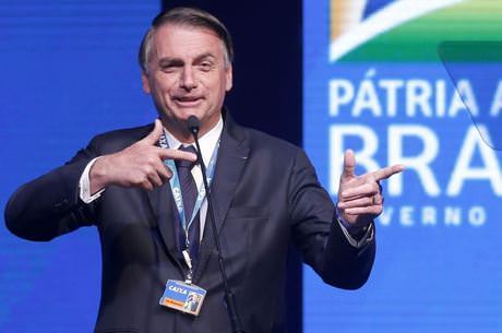 Bolsonaro quer ter maioria no Congresso para liberar porte de arma
