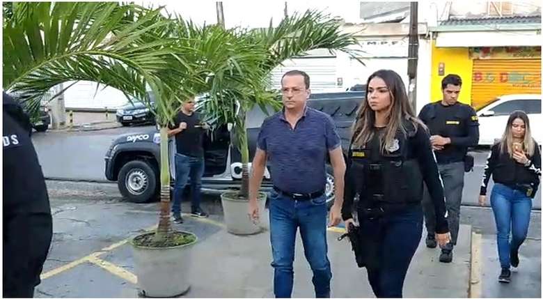 Prefeito de Camaragibe é preso por suspeita de organização criminosa