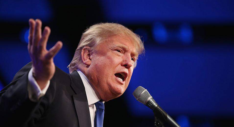 Presidente Donald Trump ameaça processar Google e Facebook