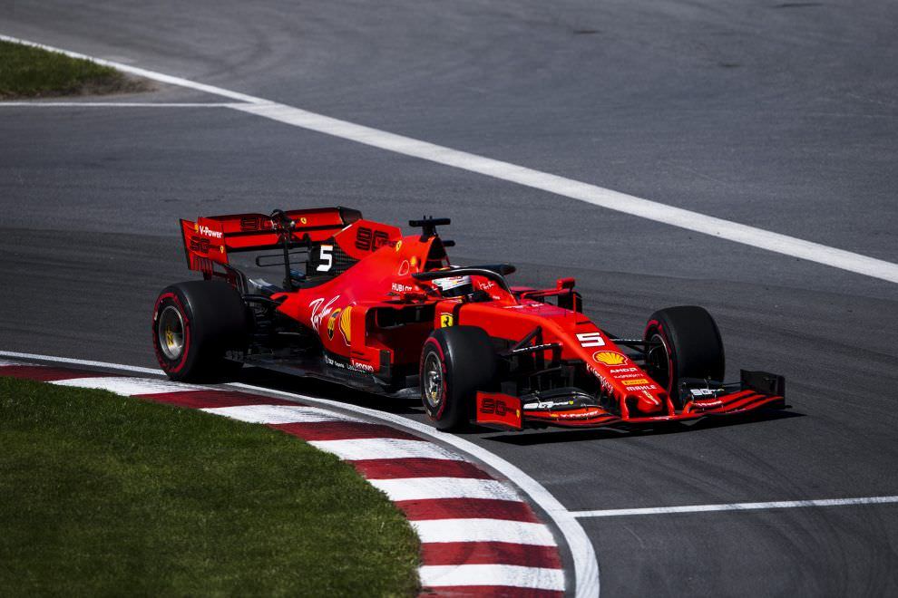 Ferrari descobre erro de cálculo no carro e diz estar sem respostas