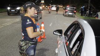 Operação do Detran-AM prende 22 motoristas embriagados, em Manaus