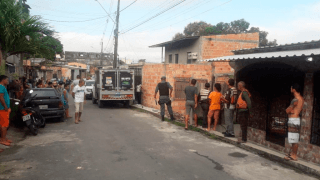 Bandidos invadem casa e executam homem com 6 tiros, em Manaus
