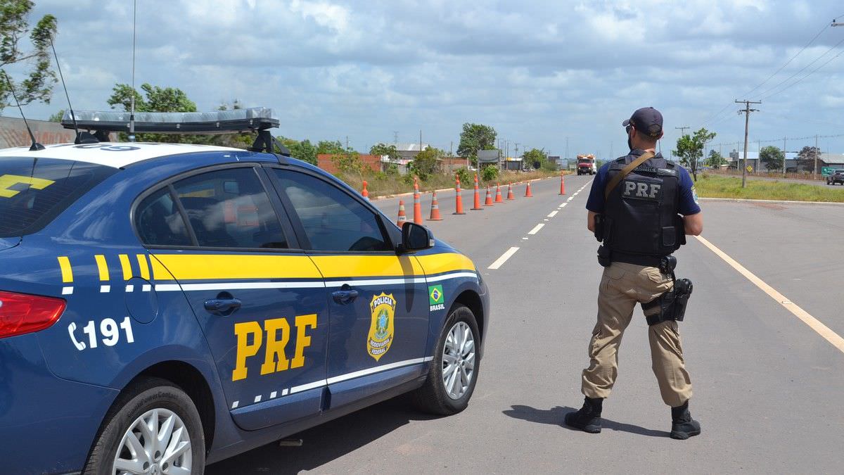 Bolsonaro afirma que polícias federal e rodoviária terão concursos