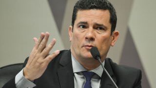 Sergio Moro adia ida à Câmara para falar sobre troca de mensagens