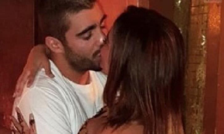 Anitta e Pedro Scooby, ex de Luana Piovani, são flagrados aos beijos em Bali