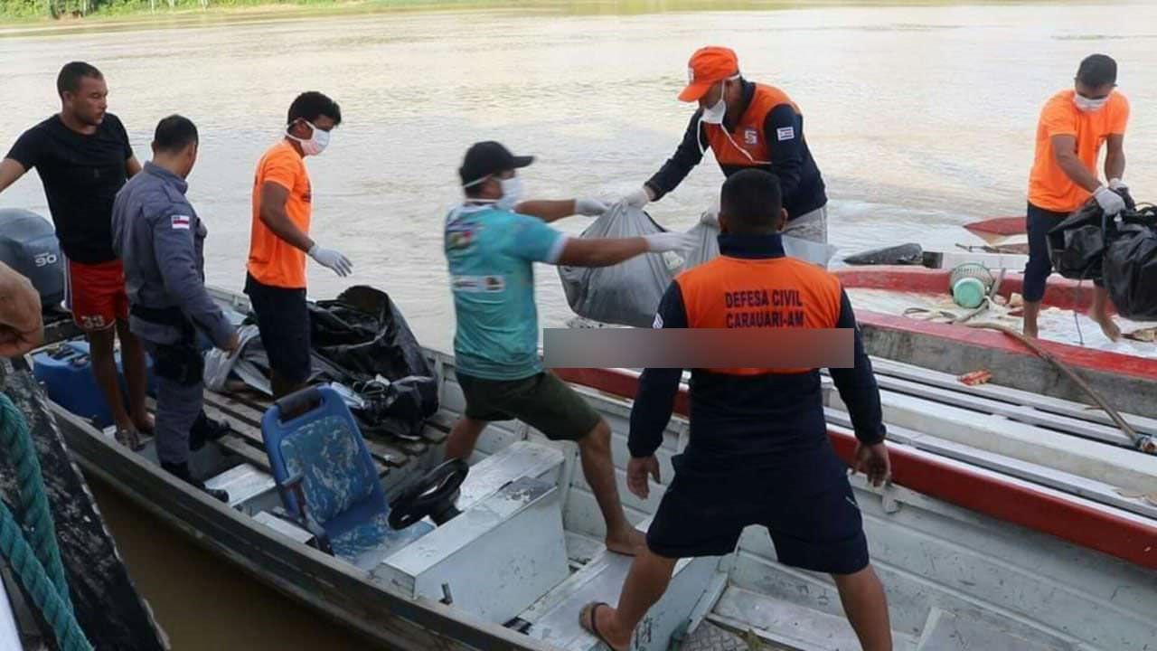 Resgatados três corpos de naufrágio no AM; duas crianças estão desaparecidas