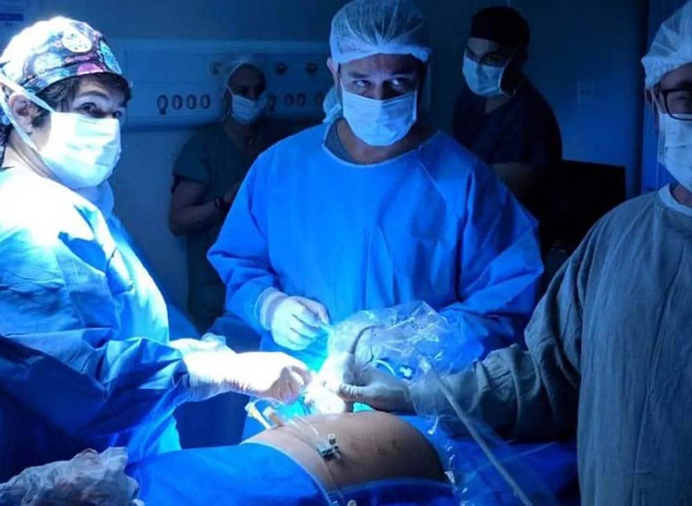 Bebê é operado no útero da mãe em São José do Rio Preto
