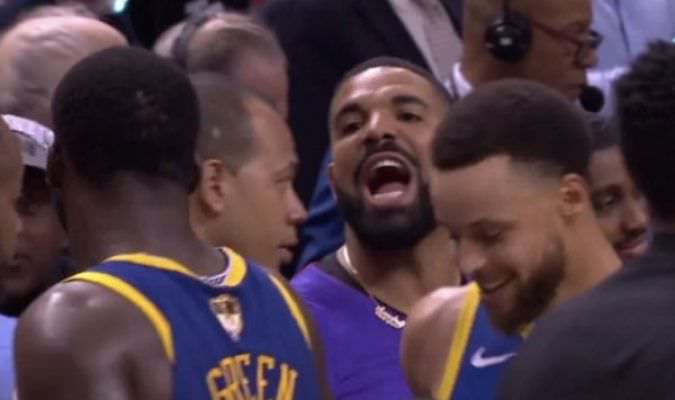Curry liga para parabenizar Drake após título dos Raptors