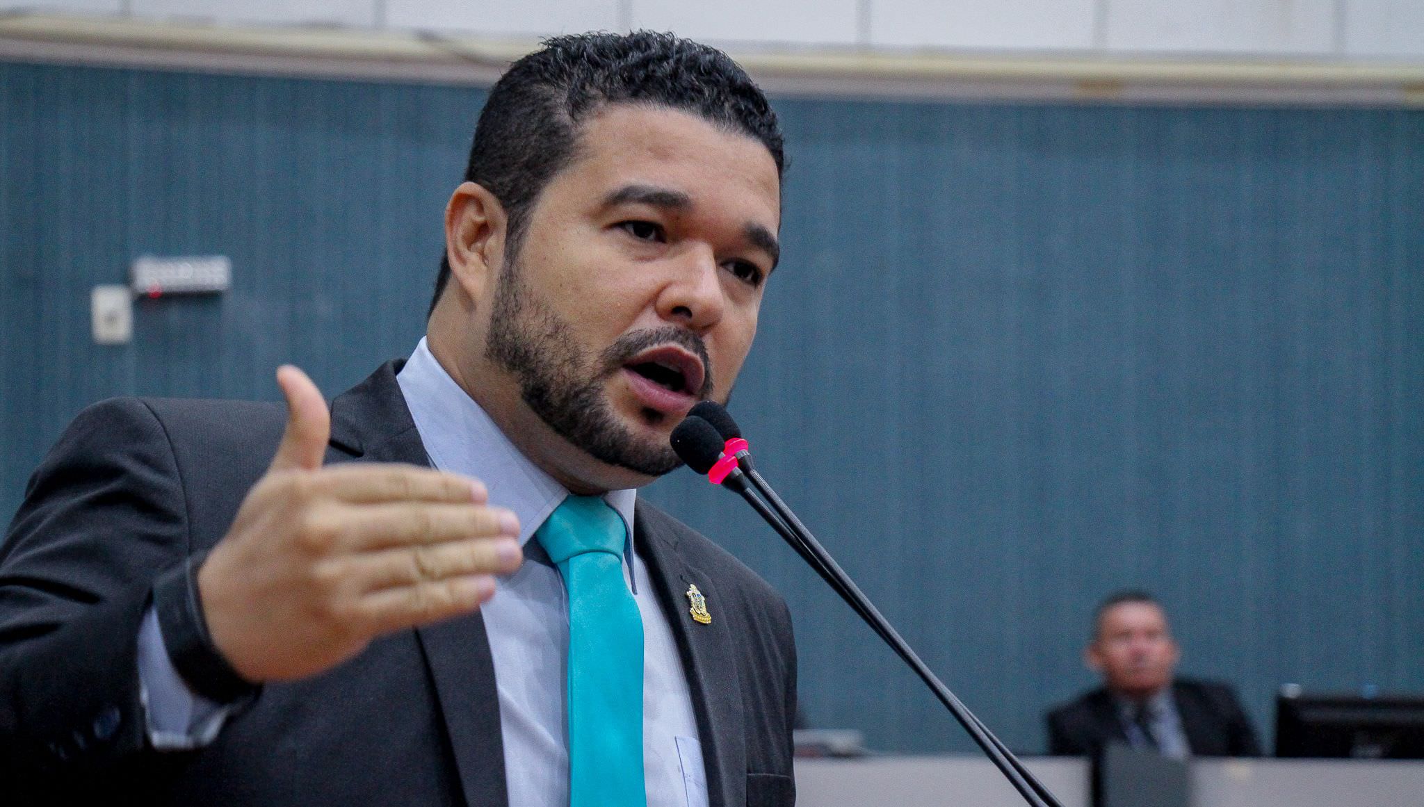 Vereador de Manaus diz estar sofrendo ameaças de golpistas de terrenos