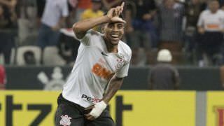 Corinthians confirma renovação de Gustavo até o fim de 2022